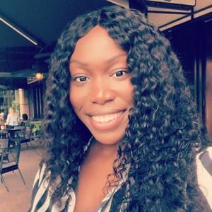 Meet your Posher, Jennifer